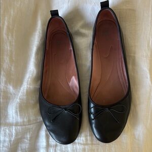 Zara Classic Black Ballet Flats
